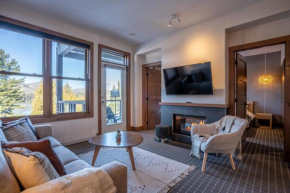 Suite with mountain view Resort access